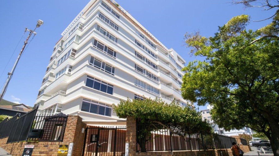 2 Bedroom Property for Sale in Fresnaye Western Cape